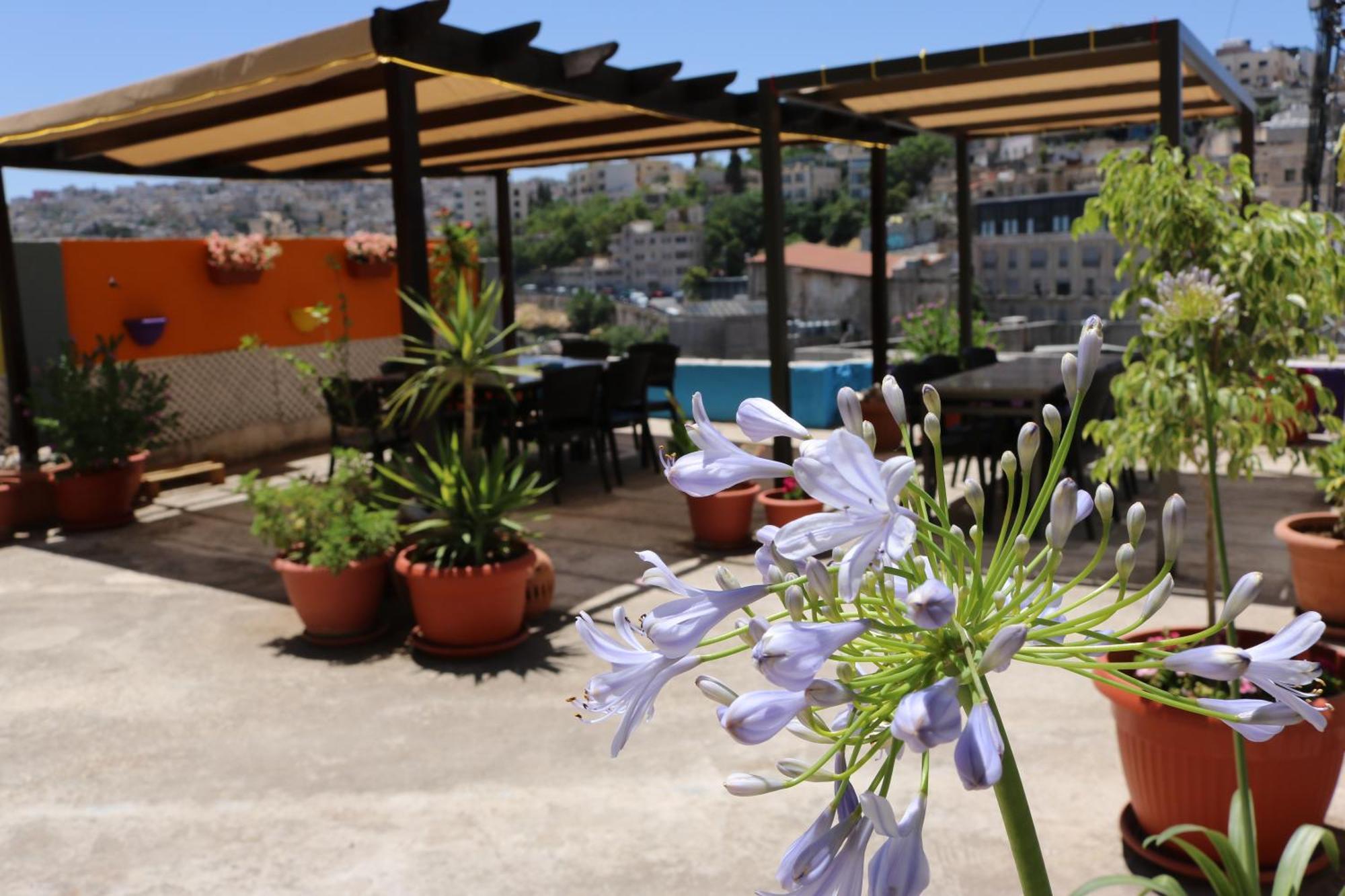 Gallery Guest House Amman Bagian luar foto